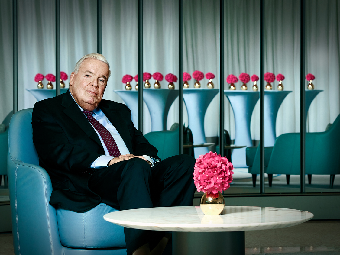 Der Hamburger Unternehmer und Milliardär Klaus Micheal Kühne in seinem Hotel The Fontenay. Hotelier HSV Logistik 