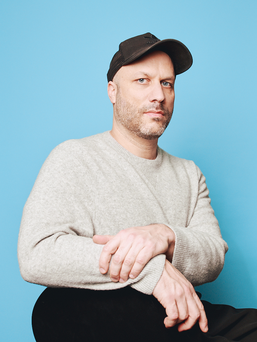 Der bayerische Theaterregisseur Tobias Kratzer wird zum 1. August 2025 neuer Intendant der Staatsoper Hamburg. 